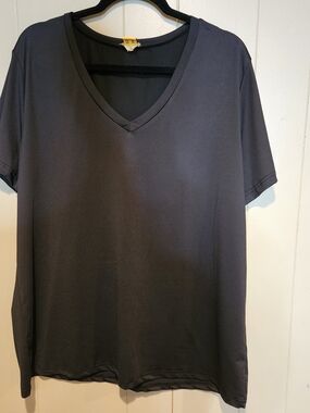 Daisy Black V-Neck Tee 3X Plus Size Soft Stretch Basic Minimalist Everyday Top